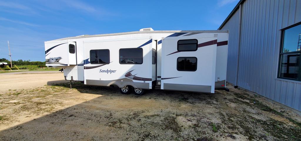 SOLD 2011 Forest River Sandpiper 355QBQ FW Stk #2928 - CONSIGNMENT NO TRADE