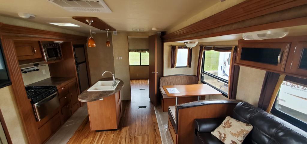 SOLD 2014 Forest River Wildwood 31BKIS TT Stk #2923