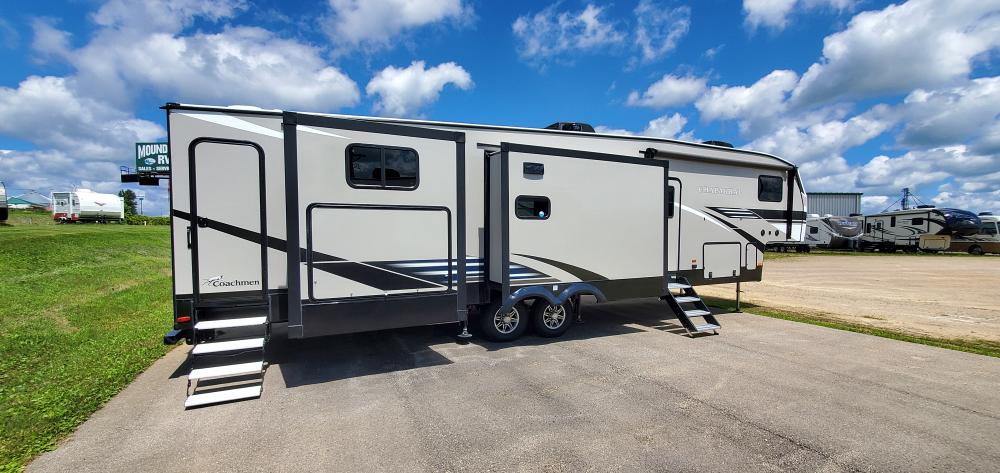 SOLD 2021 Forest River Coachmen Chaparral 367BH FW Stk #2762