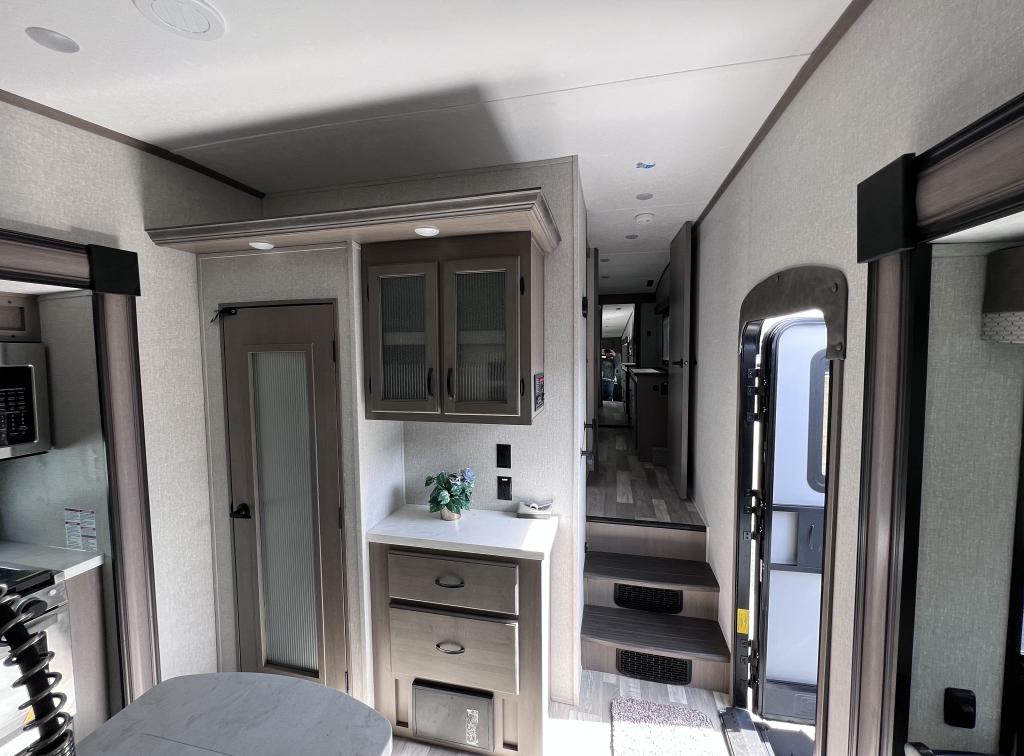 SOLD 2023 Forest River Coachmen Chaparral 298RLS FW Stk #3091