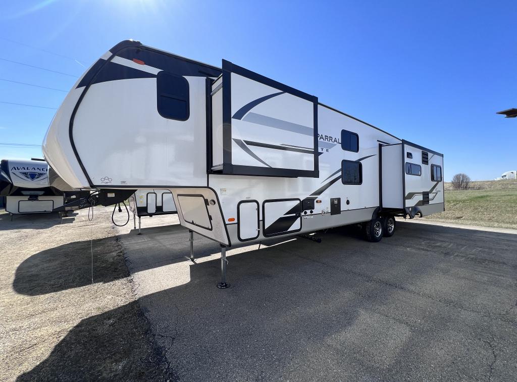 2023 Forest River Coachmen Chaparral Lite 30BHS FW Stk #3095