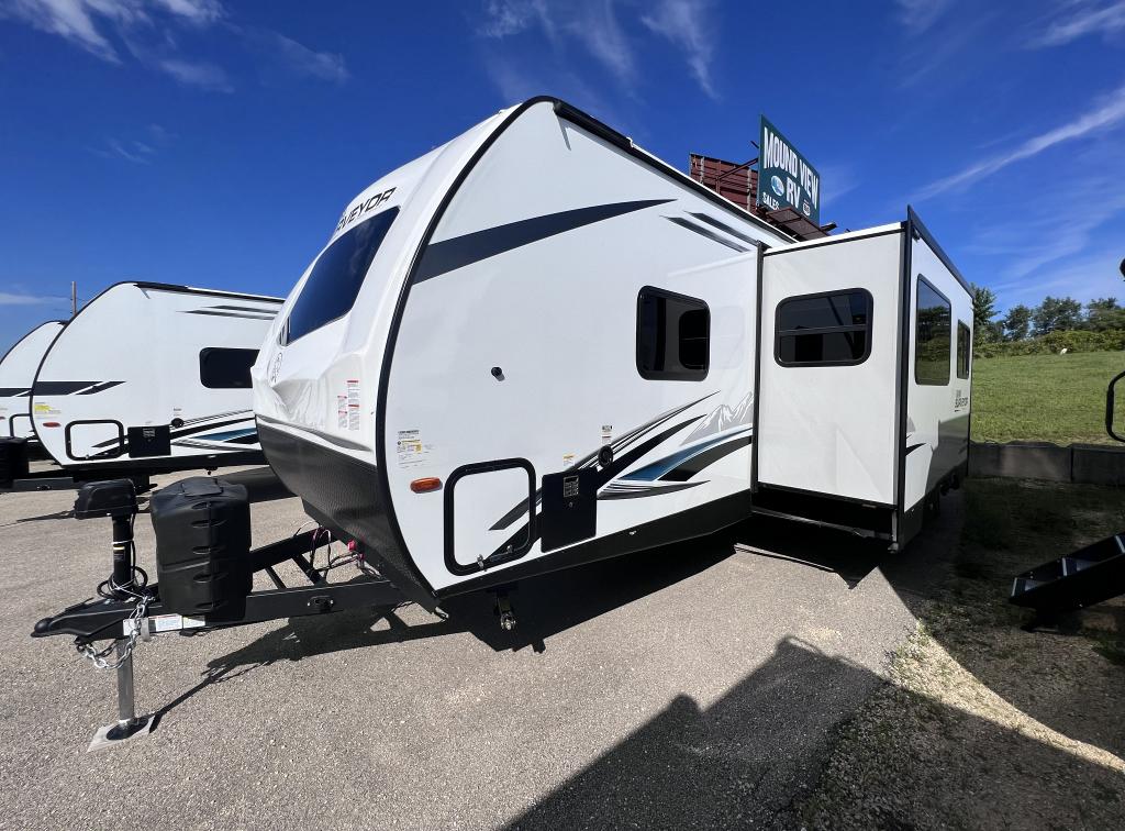 SOLD 2023 Forest River Grand Surveyor 267RBSS TT Stk #2866